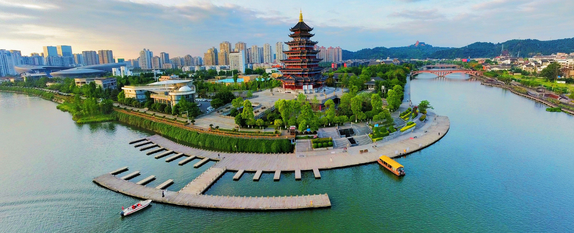 興企愛(ài)崗、志美行厲、建功立業(yè)